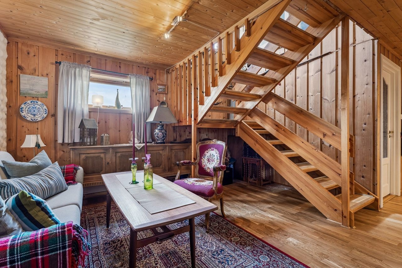 Stue våningshus kjeller Galleribilde