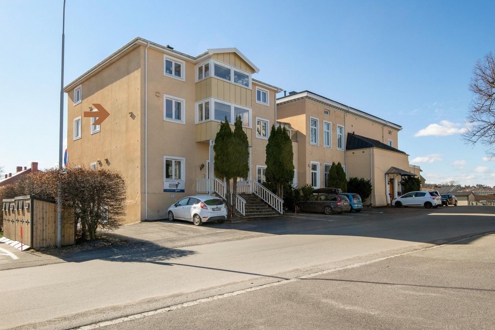 Leiligheten ligger i 2. etage fra inngangen Galleribilde