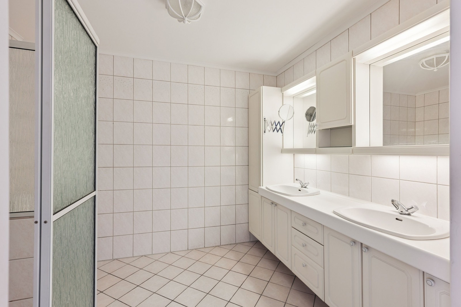 Stort bad ved hovedsoverommet Galleribilde