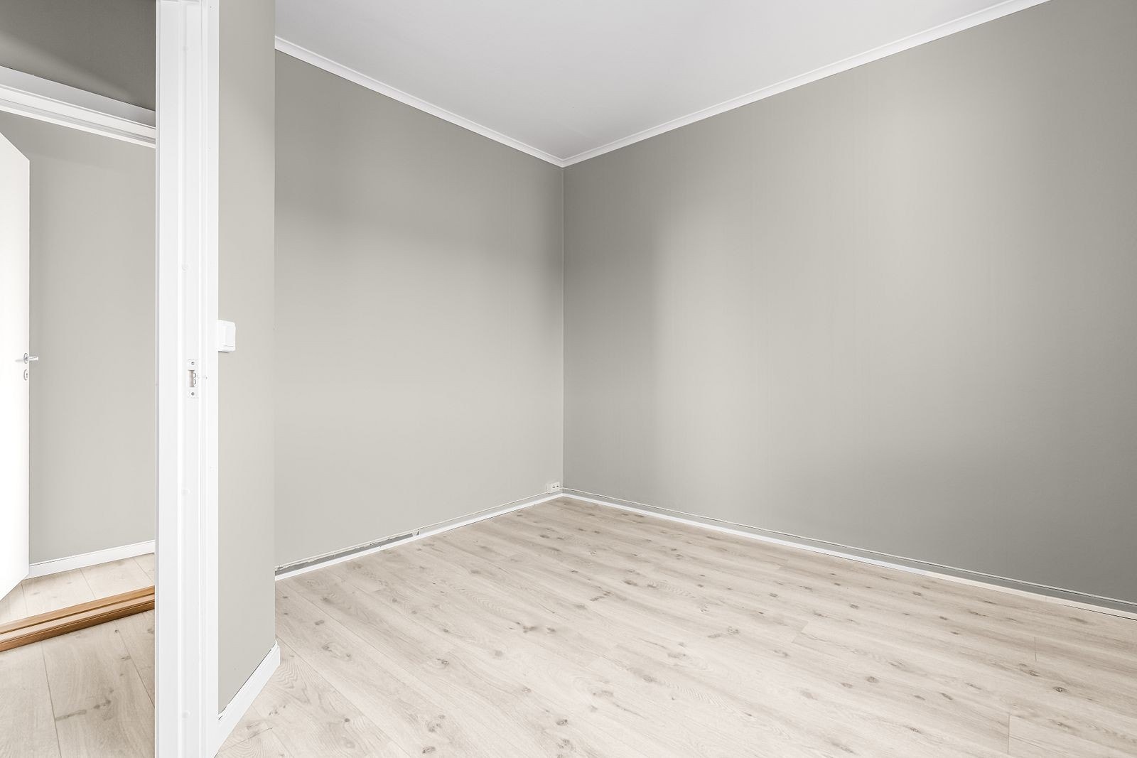 Hovedsoverom m. nøytralt fargevalg som enkelt kan males etter ønske Galleribilde