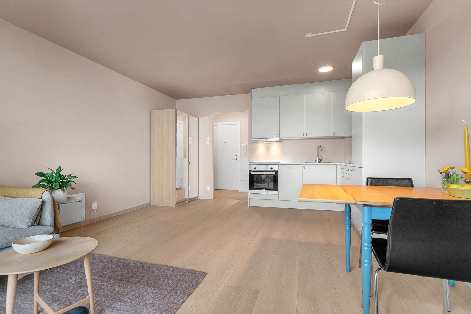 L-formet kjøkken i hjørne Galleribilde