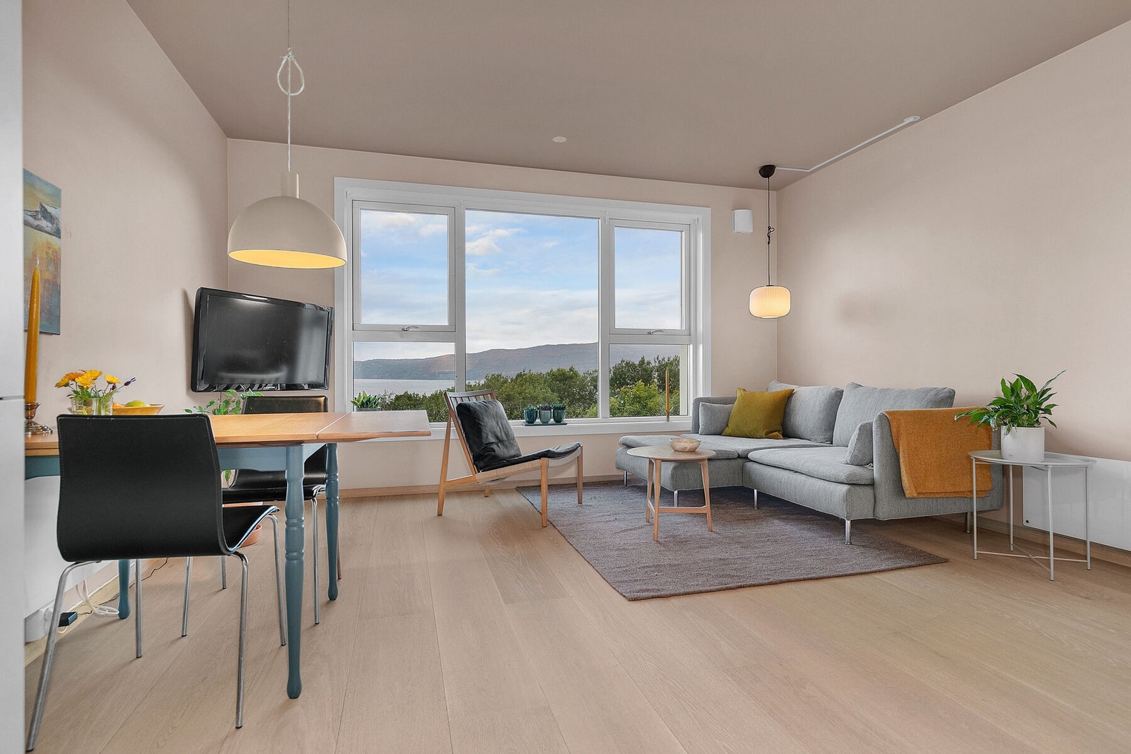 Nye overflater i samtlige rom Galleribilde