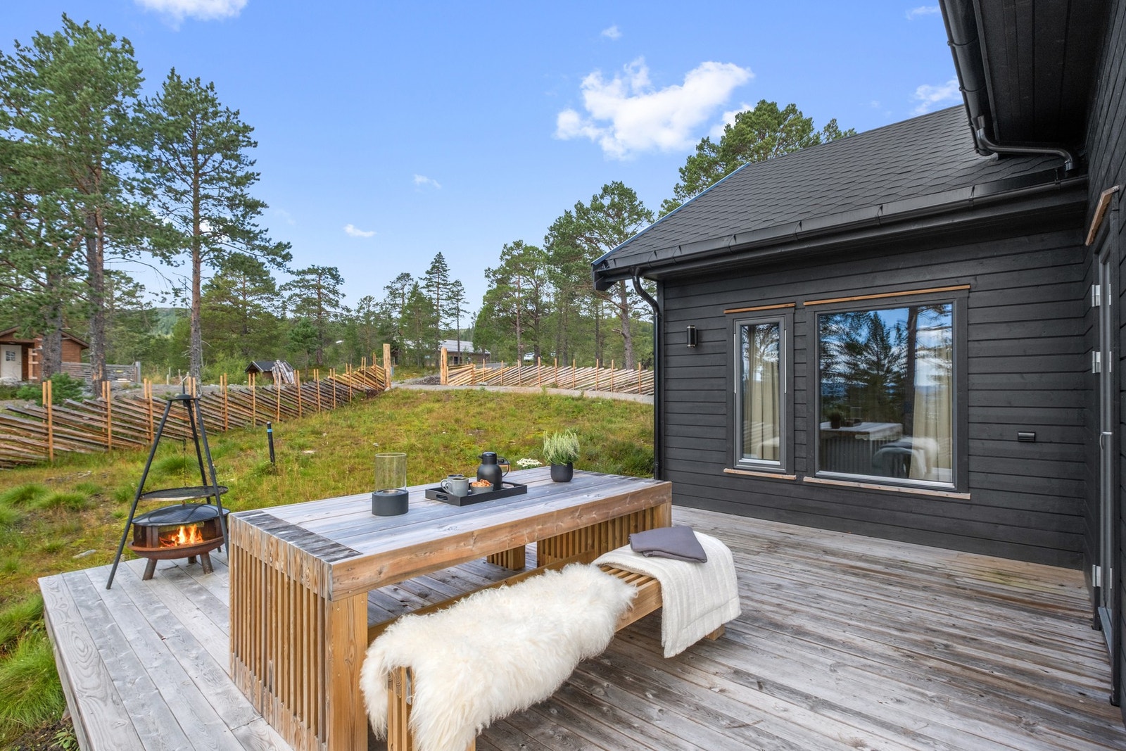 Tomten er på totalt 1018,3 kvm (selveier). Galleribilde