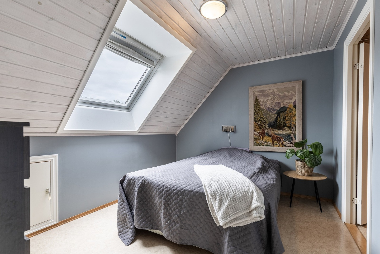 Hovedsoverommet er romslig, og har en egen bod / walkin-closet. Galleribilde