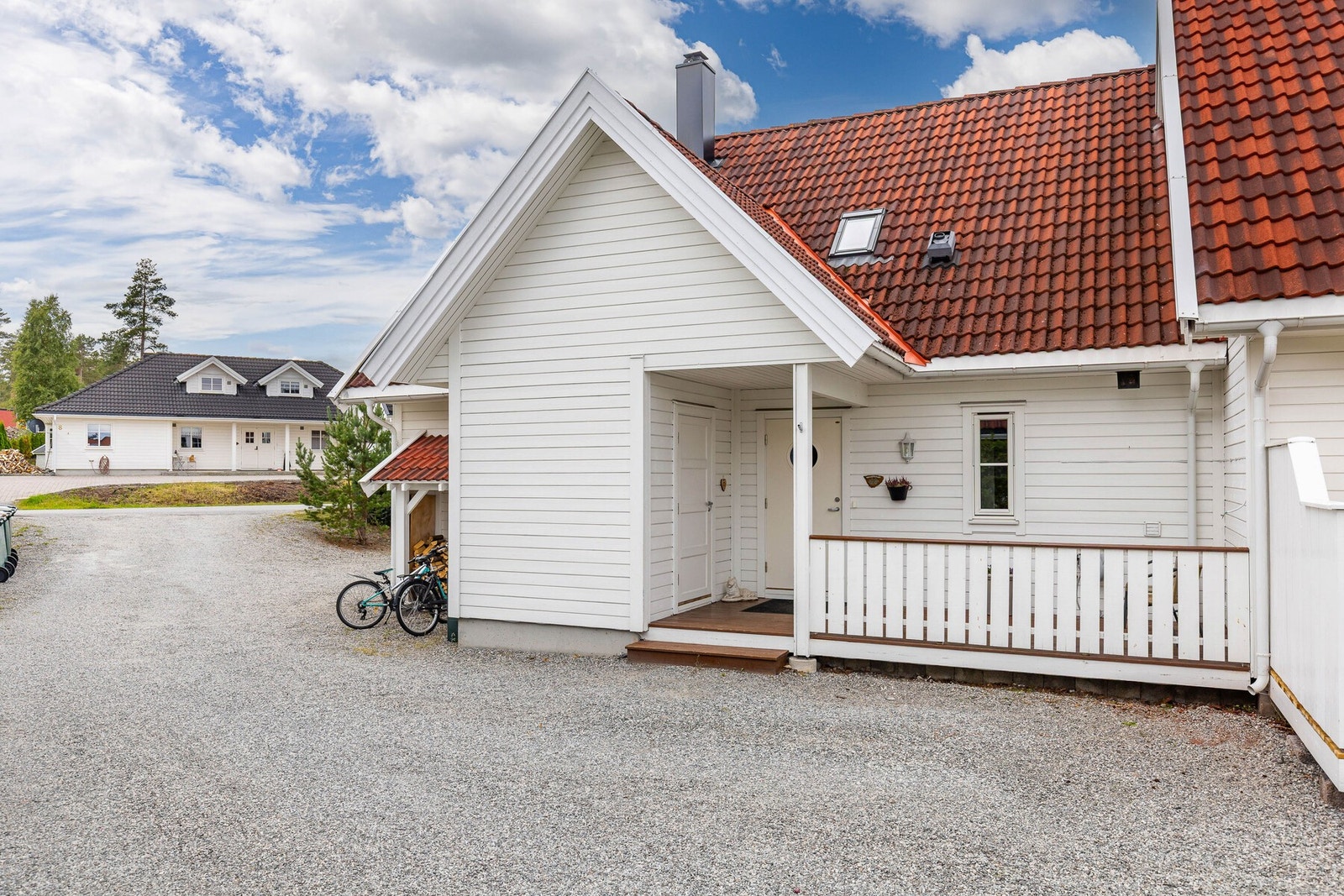 Tilknyttet inngangspartiet er det også meget praktisk utebod. Galleribilde