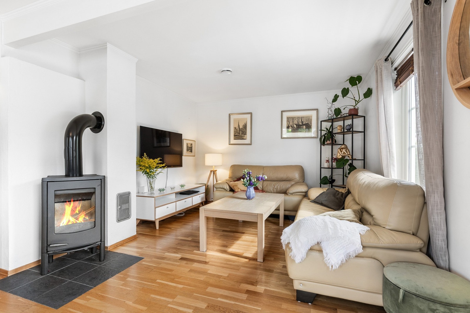 Peisovnen skaper en lun atmosfære på kalde dager. Galleribilde