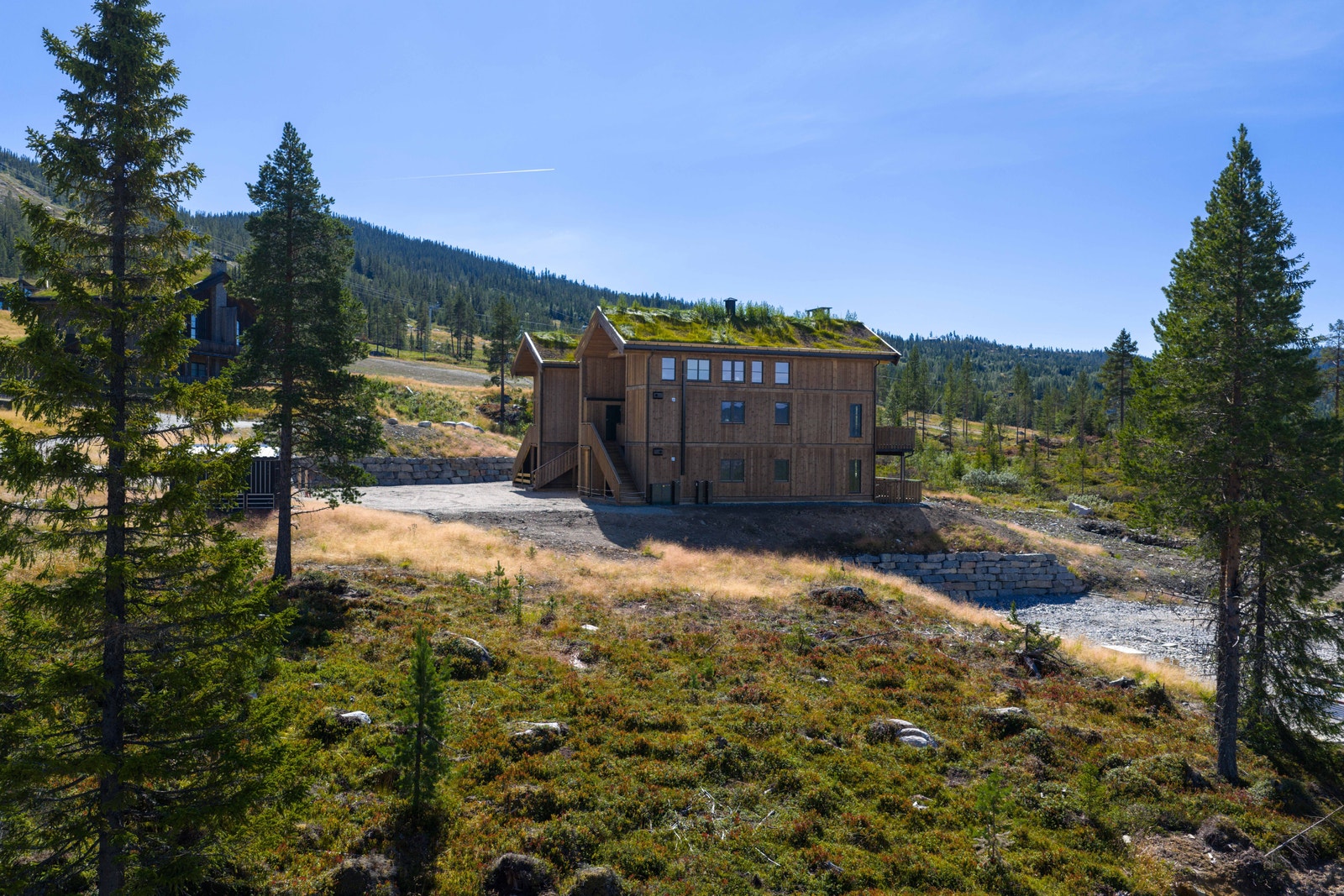 Fra din nye leilighet kan du gå til "alt" Nesfjellet tilbyr, blant annet Skistua og Golfkaféen Galleribilde