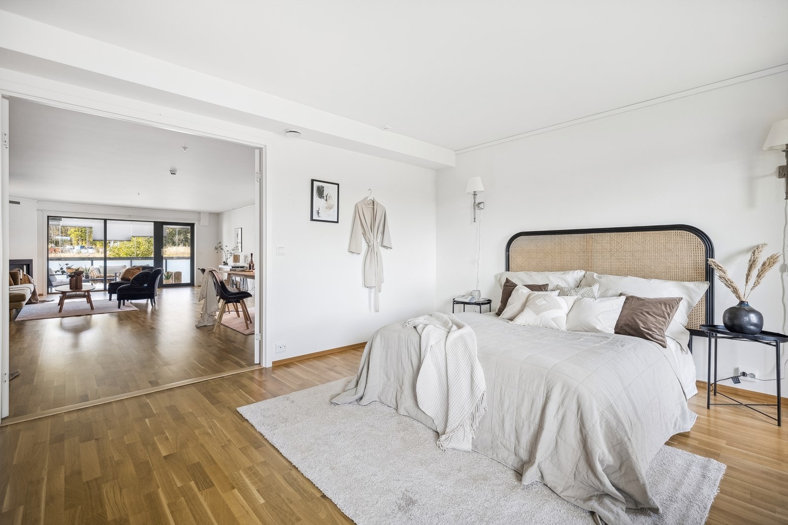 Stort soverom som tidligere er benyttet til tv- stue. Galleribilde