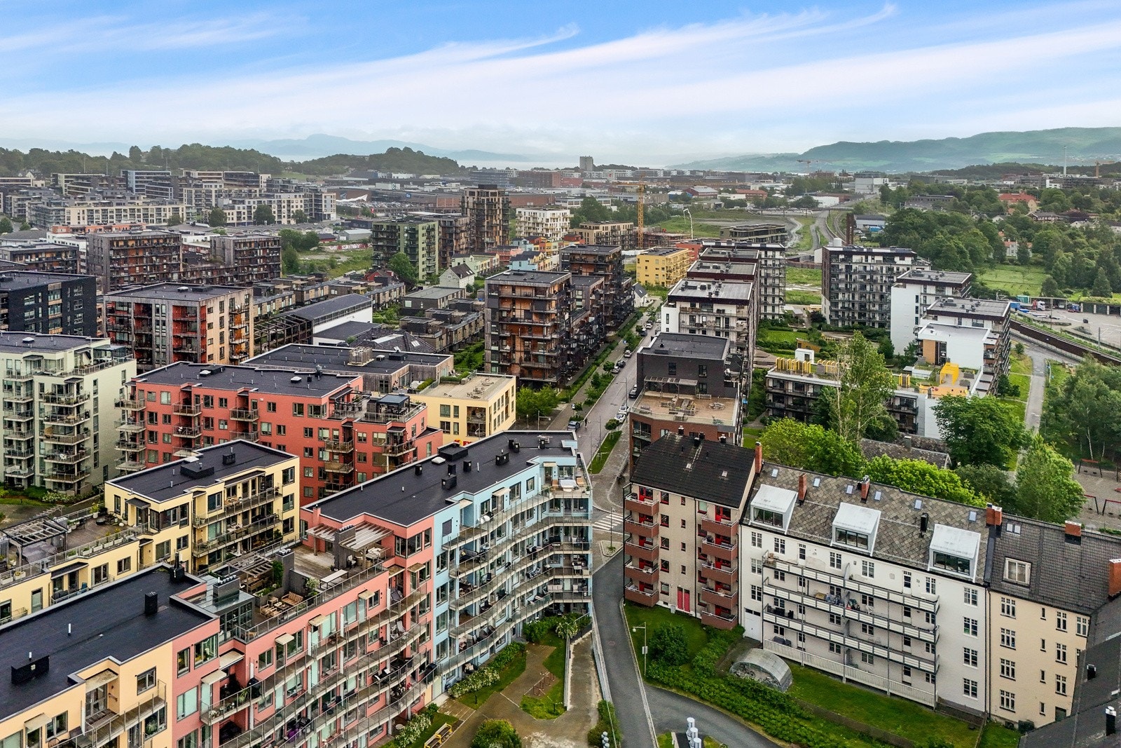 De senere år har utbyggere satset tungt på Lilleby, og området er fortsatt under sterk utvikling, med mange nye bygg, parkanlegg m.m., som har, og kommer til å bidra til å løfte området betraktelig. Galleribilde