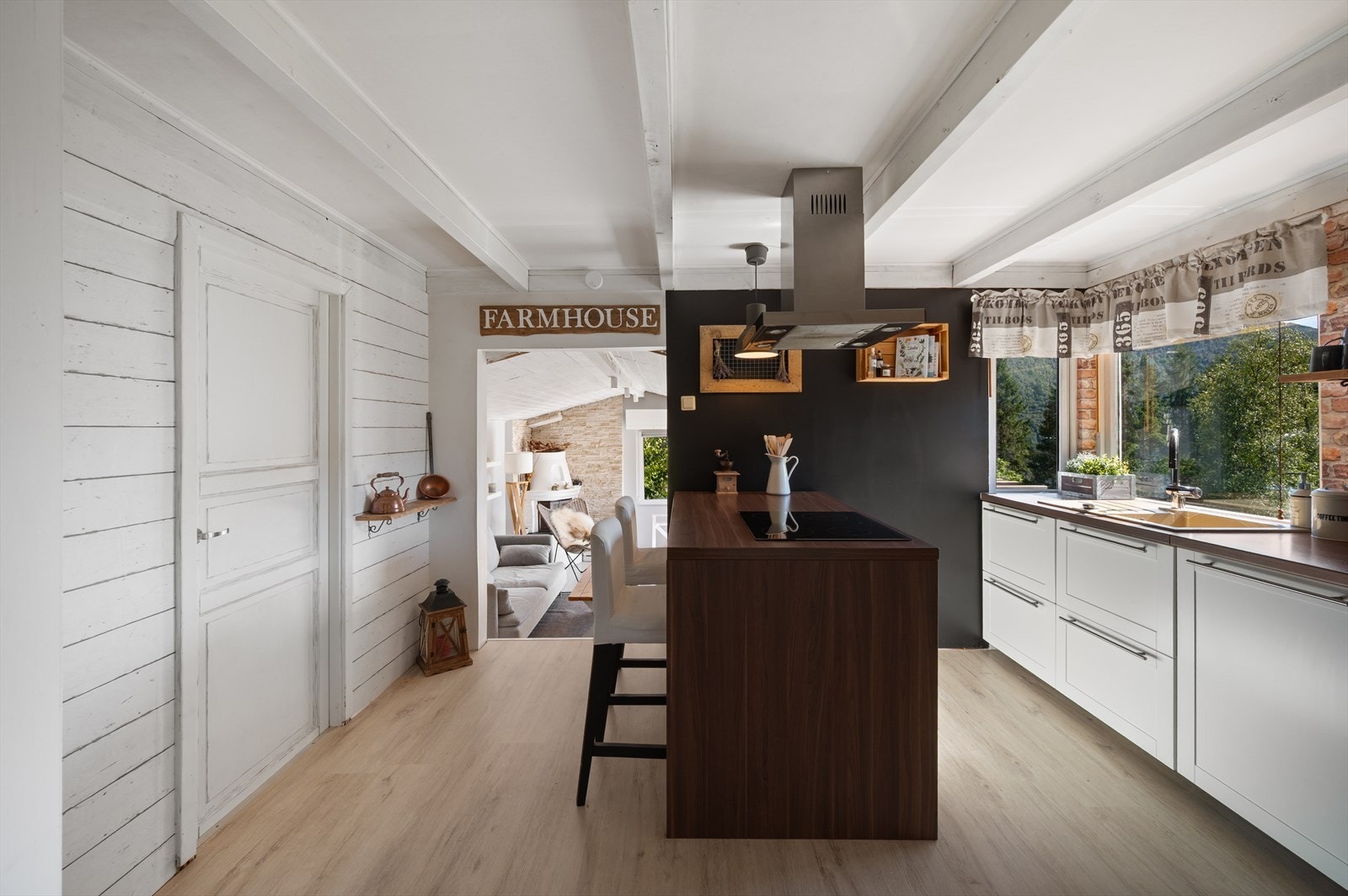 Kjøkkenet har et areal på 14,4m² - et naturlig samlingspunkt. Galleribilde