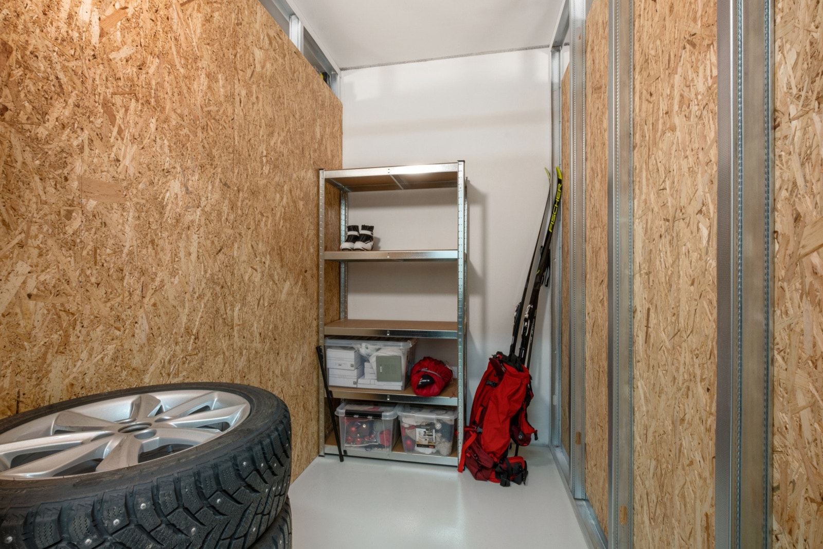 Bodrom har god plass til oppbevaring. Galleribilde