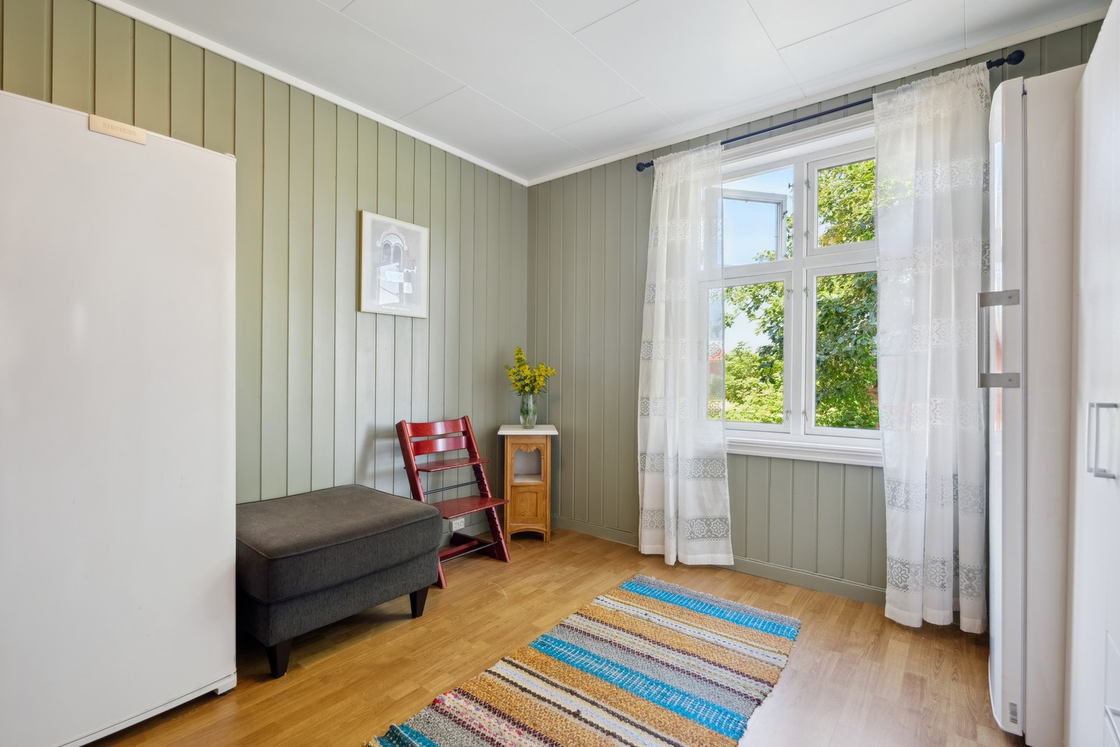 Rom ved kjøkken, benyttet som lagring Galleribilde