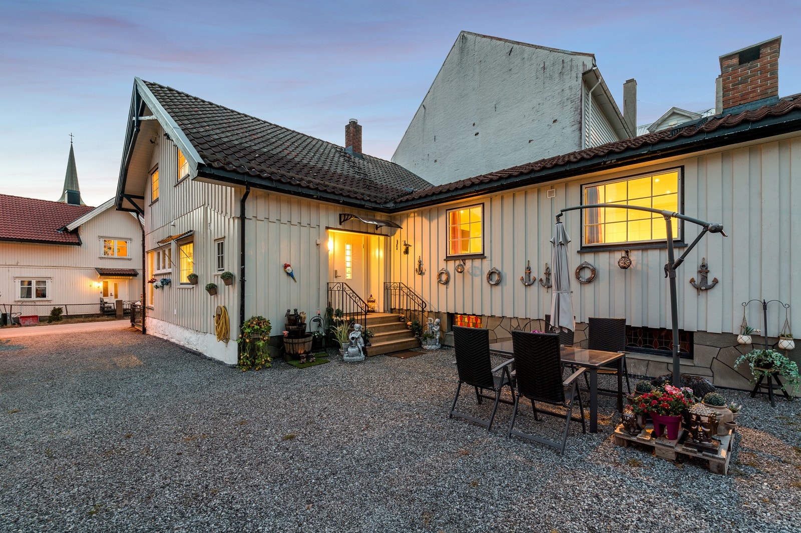 Sandgata 3 - Kveld - 01 Galleribilde