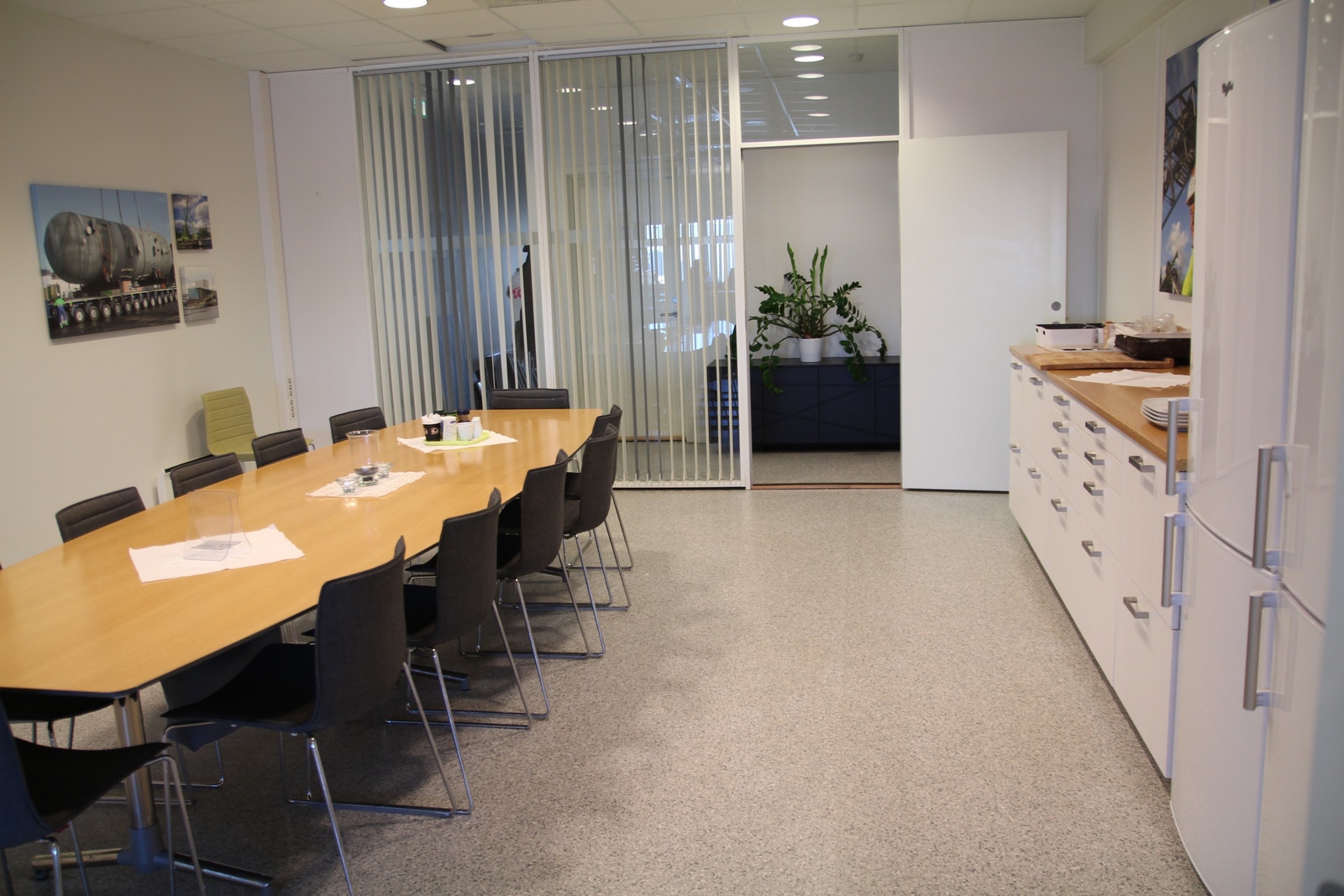 Møte-/Spiserom, plan 2, Vallehellene 7-9 Galleribilde