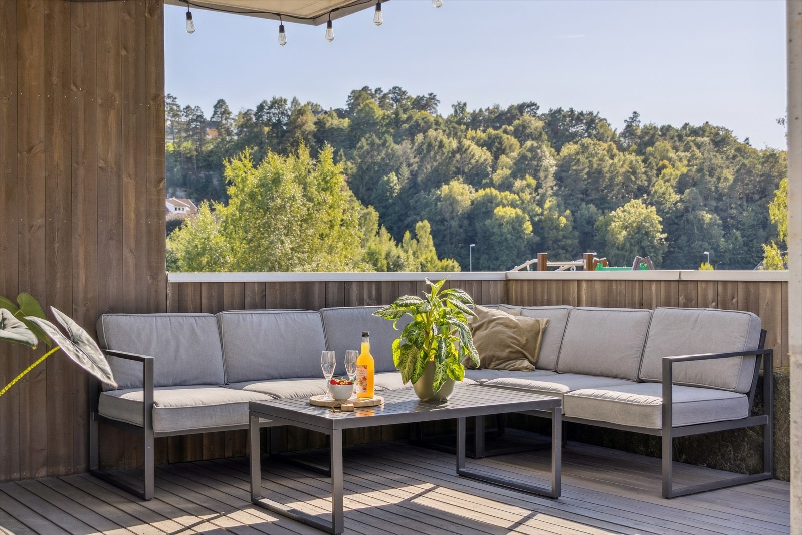 God plass til hagemøblement. Galleribilde