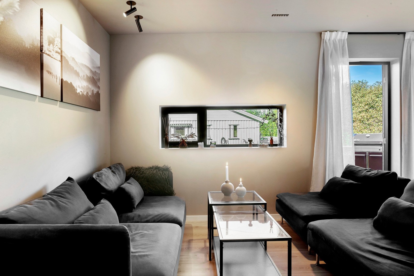 Åpen løsning med kjøkken og stue Galleribilde