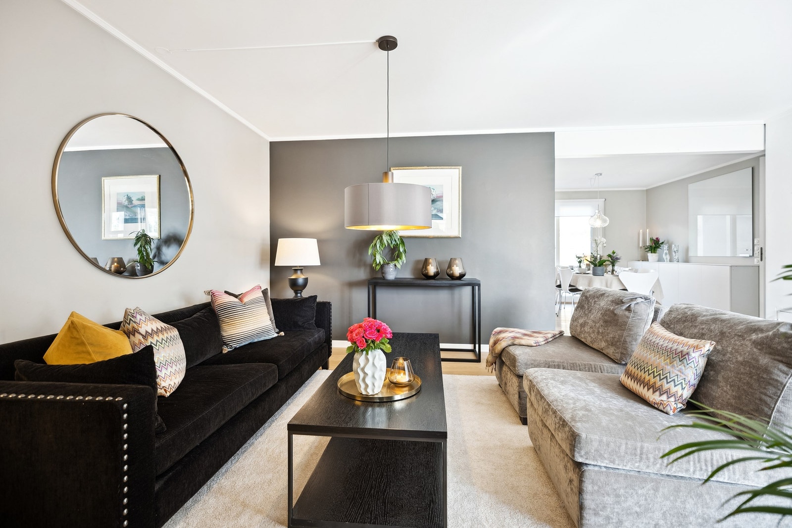 Lekker del av stuen til sosialt samvær. Galleribilde