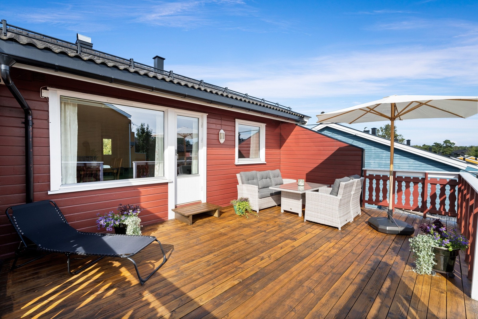 Terrassen har meget gode solforhold. Galleribilde