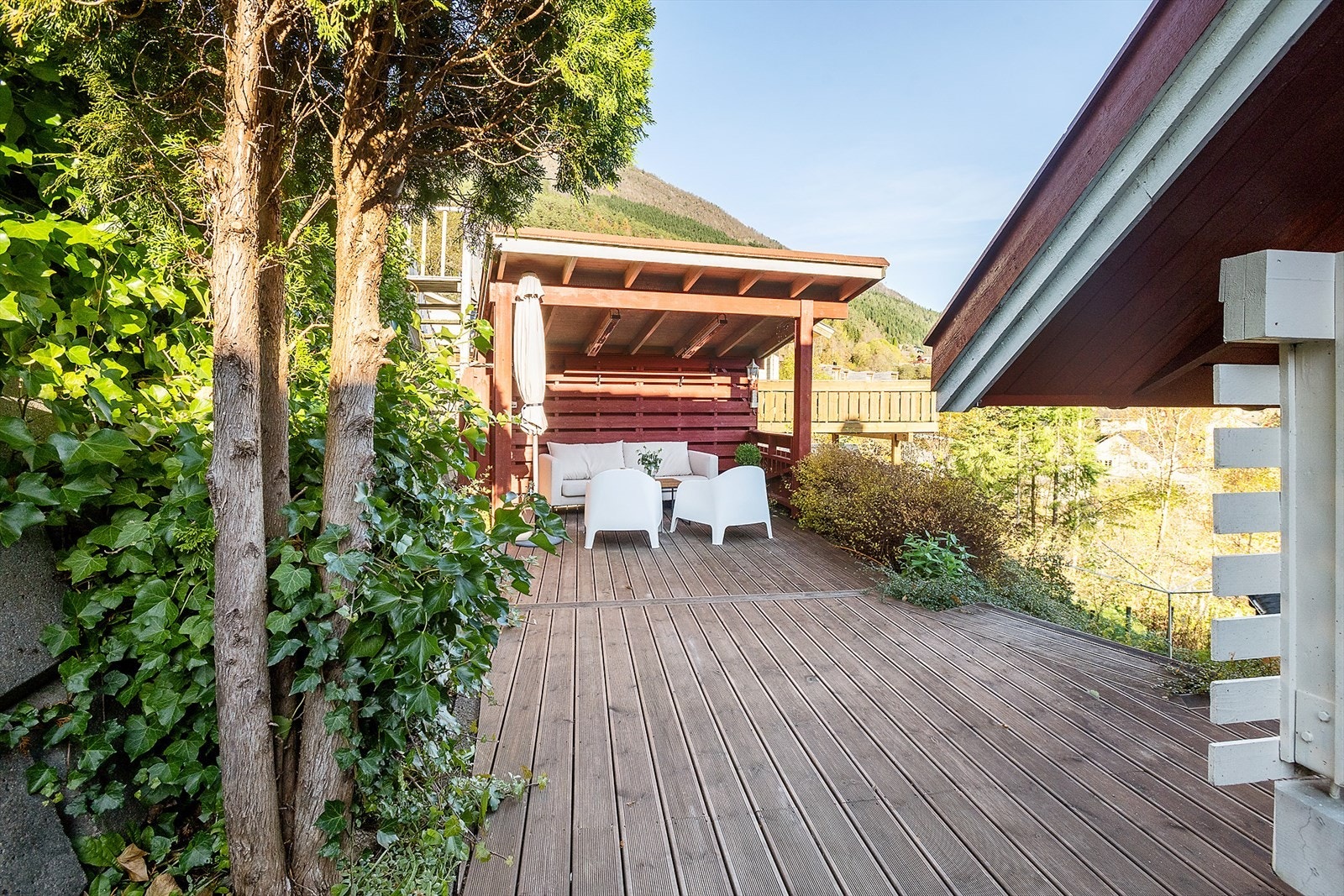 Området er solrikt hele året og har kort avstand til barnehager, skoler og mange aktivitetstilbud (arkivfoto 2023). Galleribilde