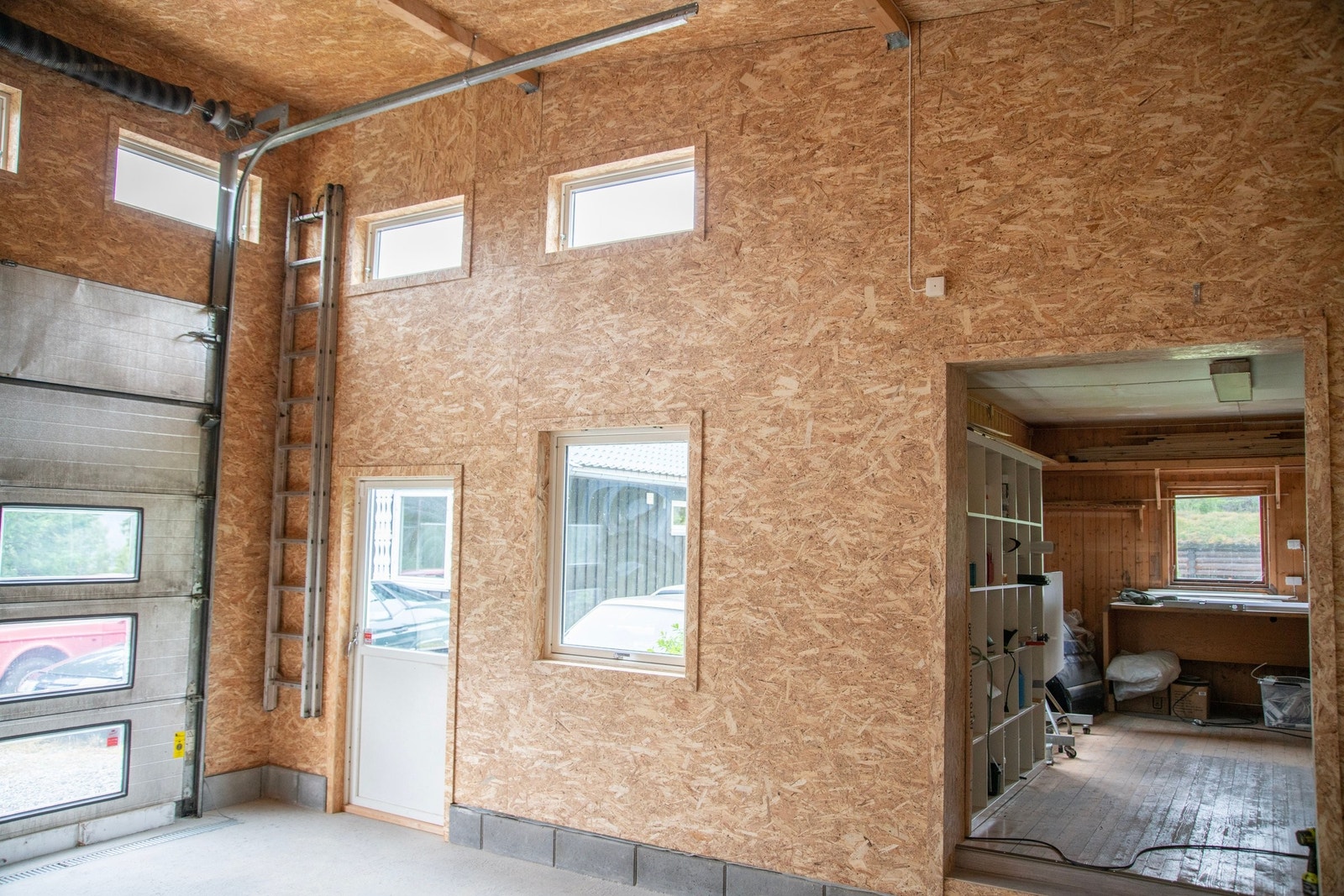 Gjennomgang til isolert gammel verksted på 36 kvm. Galleribilde