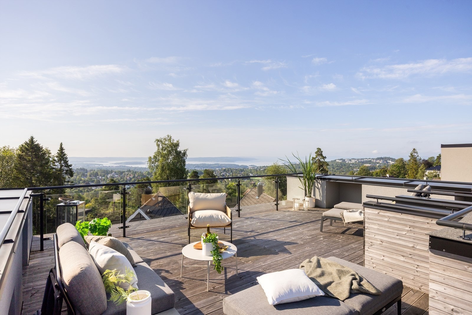 Boligen har fantastisk takterrasse. Galleribilde