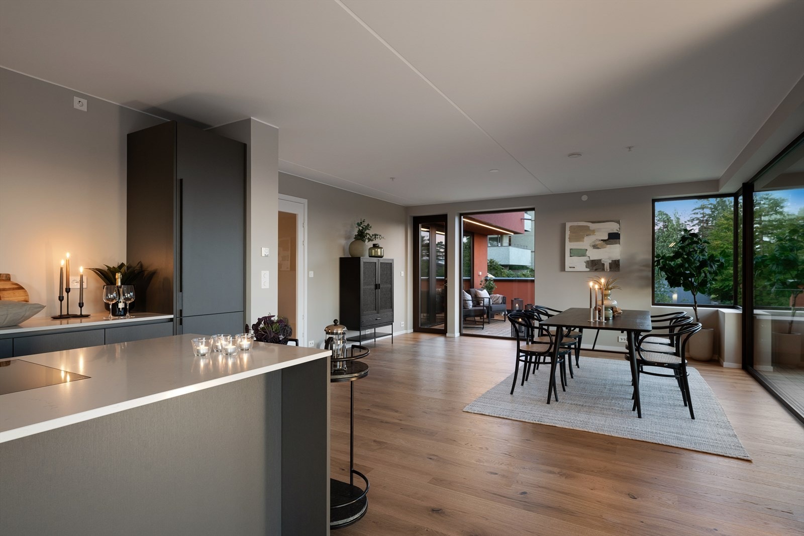 Luftig og åpen stue/kjøkken løsning - Perfekt for sosiale sammenkomster! Galleribilde