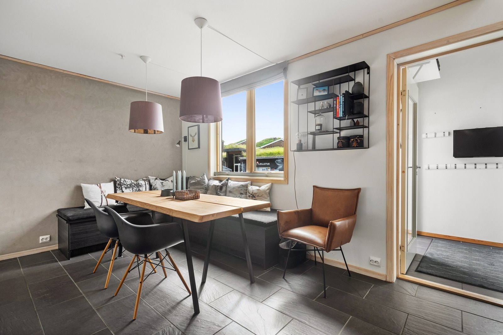 Varme i gulv i hele 1. etg. Galleribilde