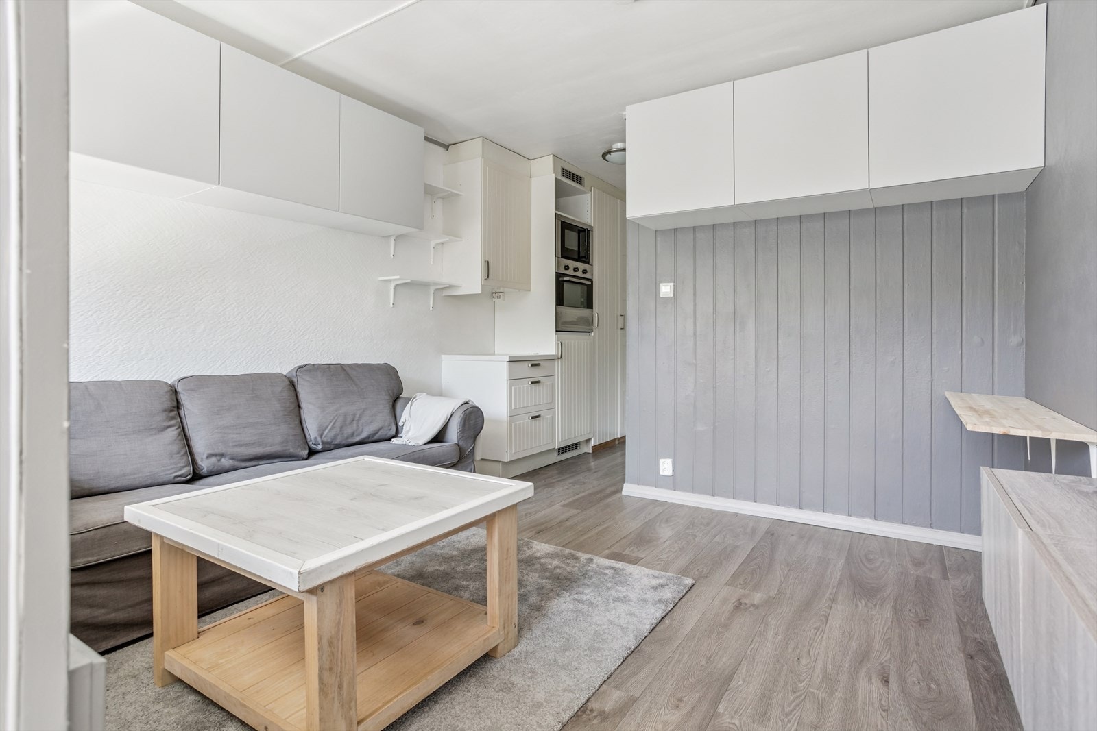 Pen lys stue det er lett å møblere. Galleribilde