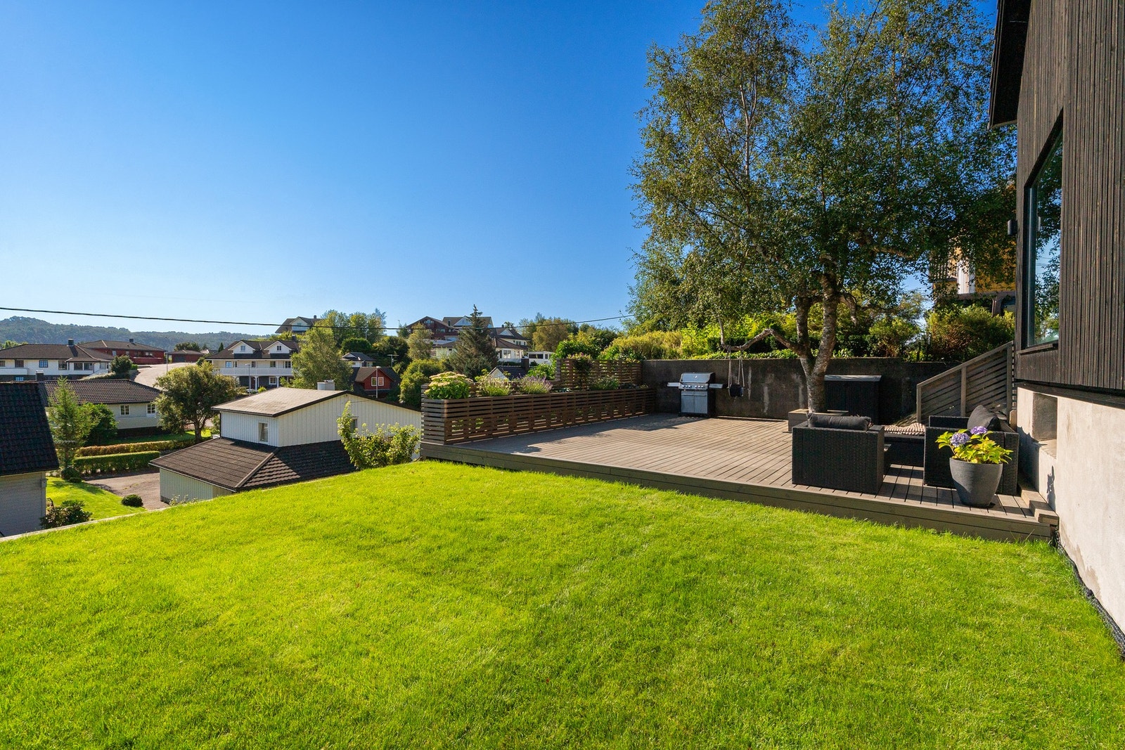 Her kan ungene sparke fotball eller spille kubb! Galleribilde