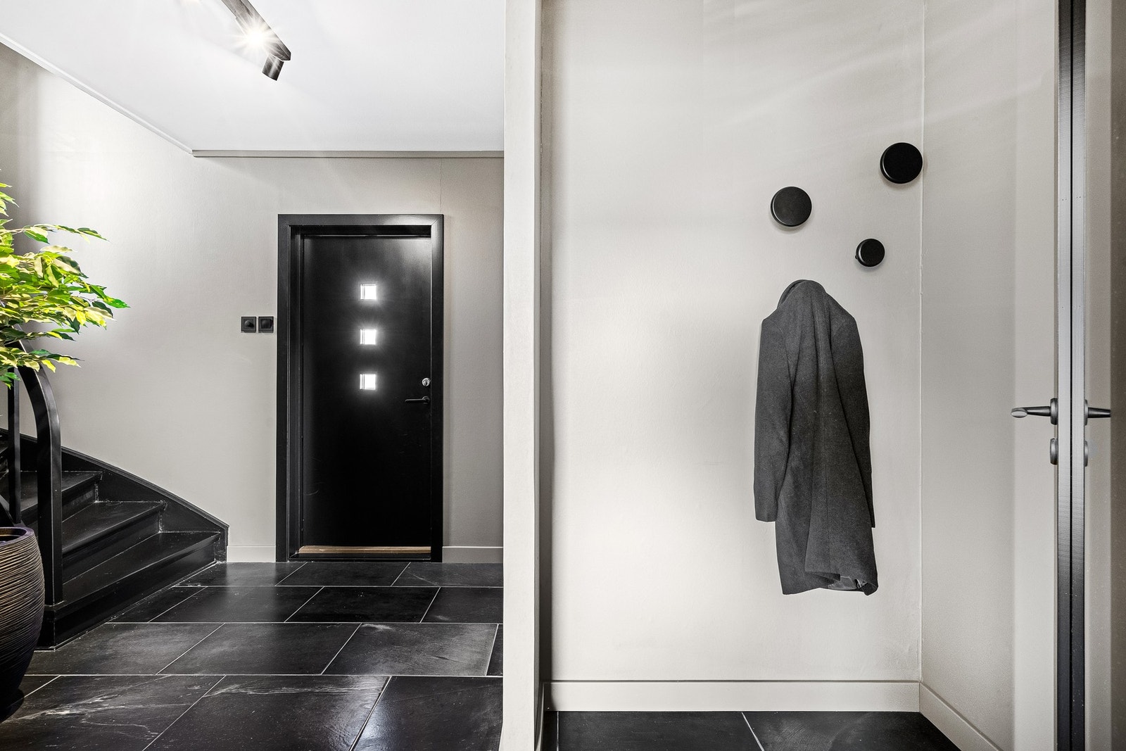 Gang/entré. Galleribilde