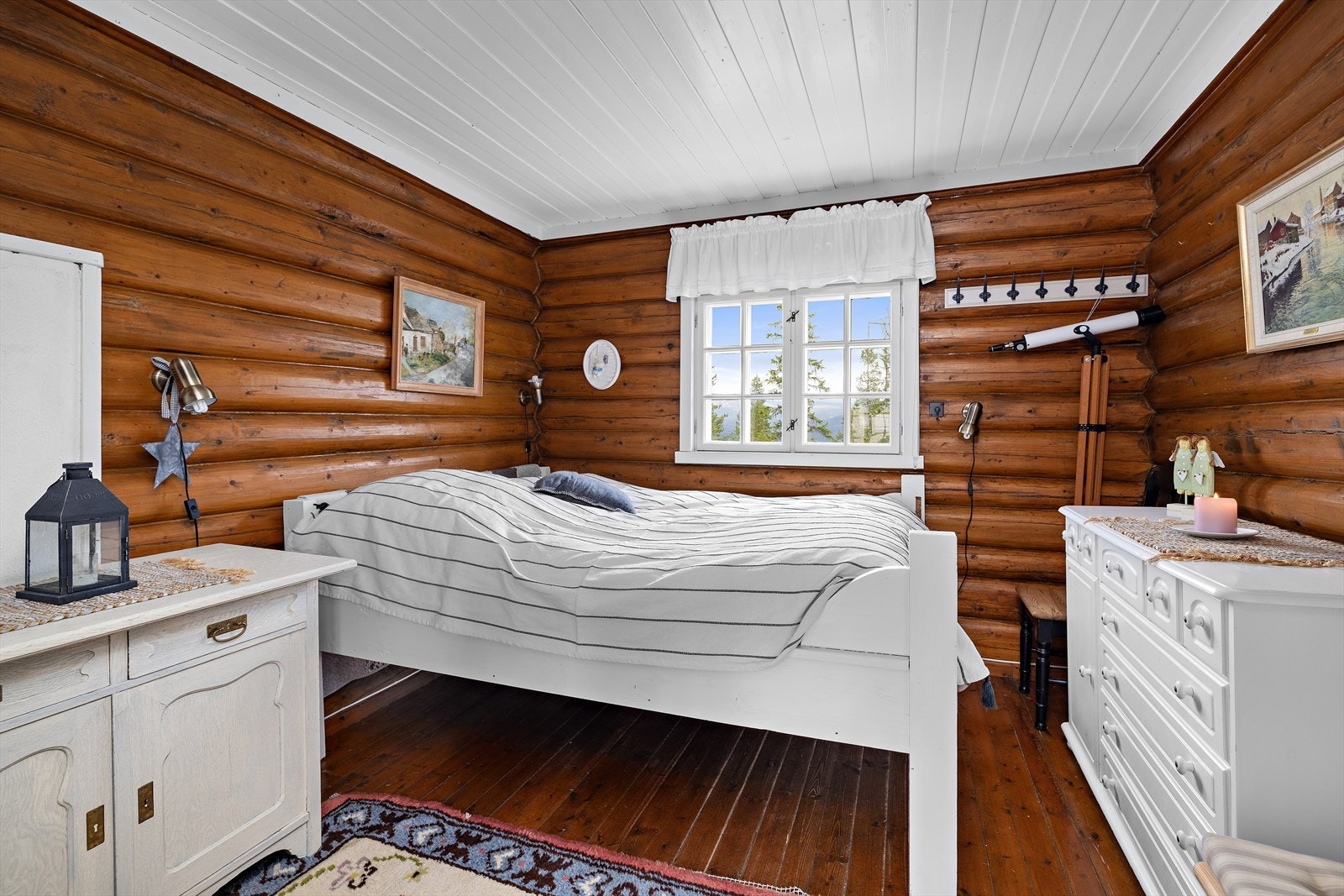 Hytta har to romslige soverom i hytta av fin størrelse. Galleribilde