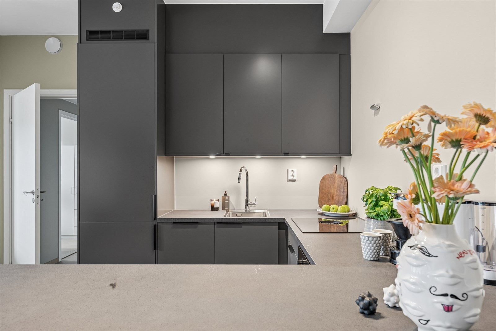 Innredningen kombinerer estetikk med brukervennlighet. Galleribilde