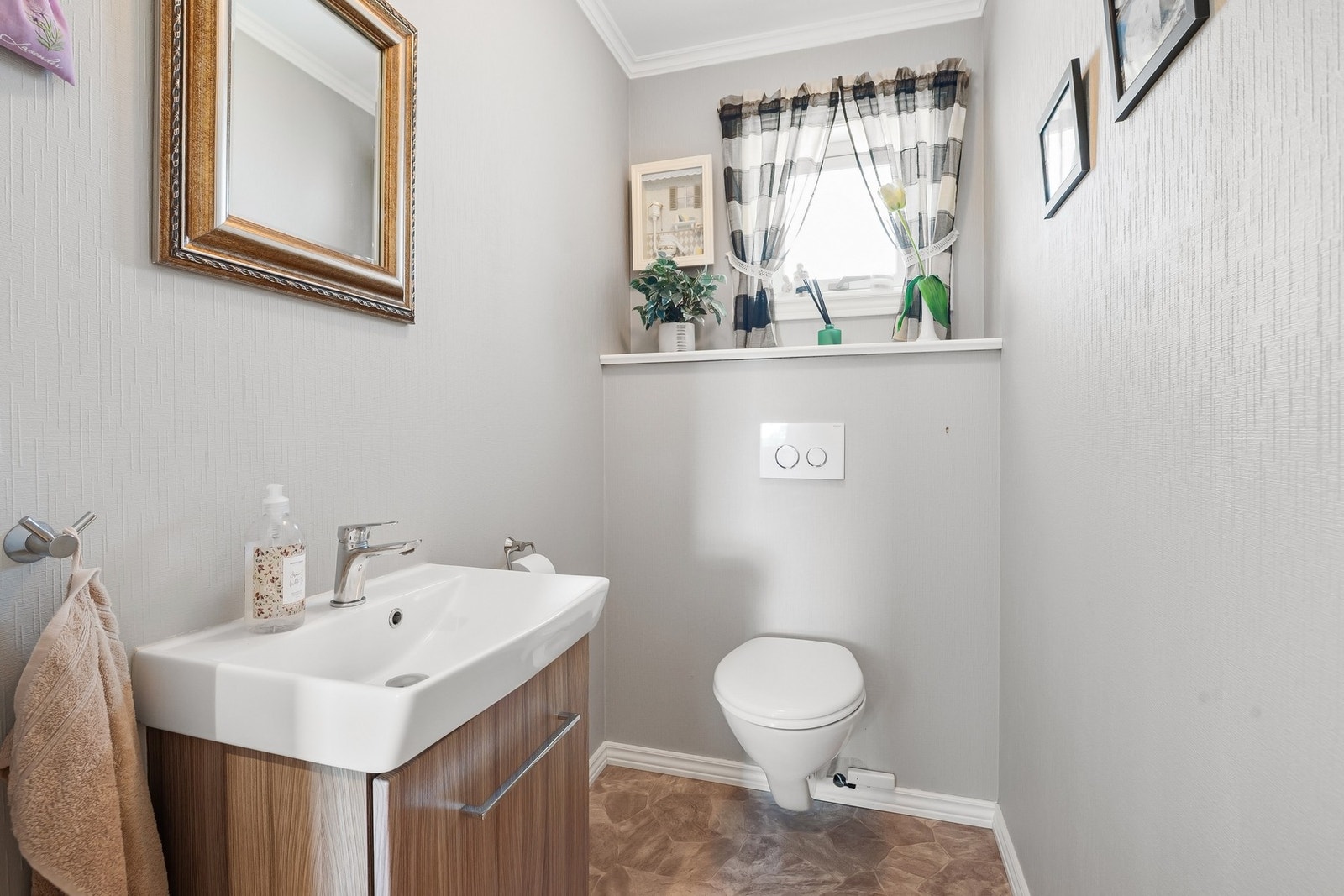 Eget, separat wc. Galleribilde