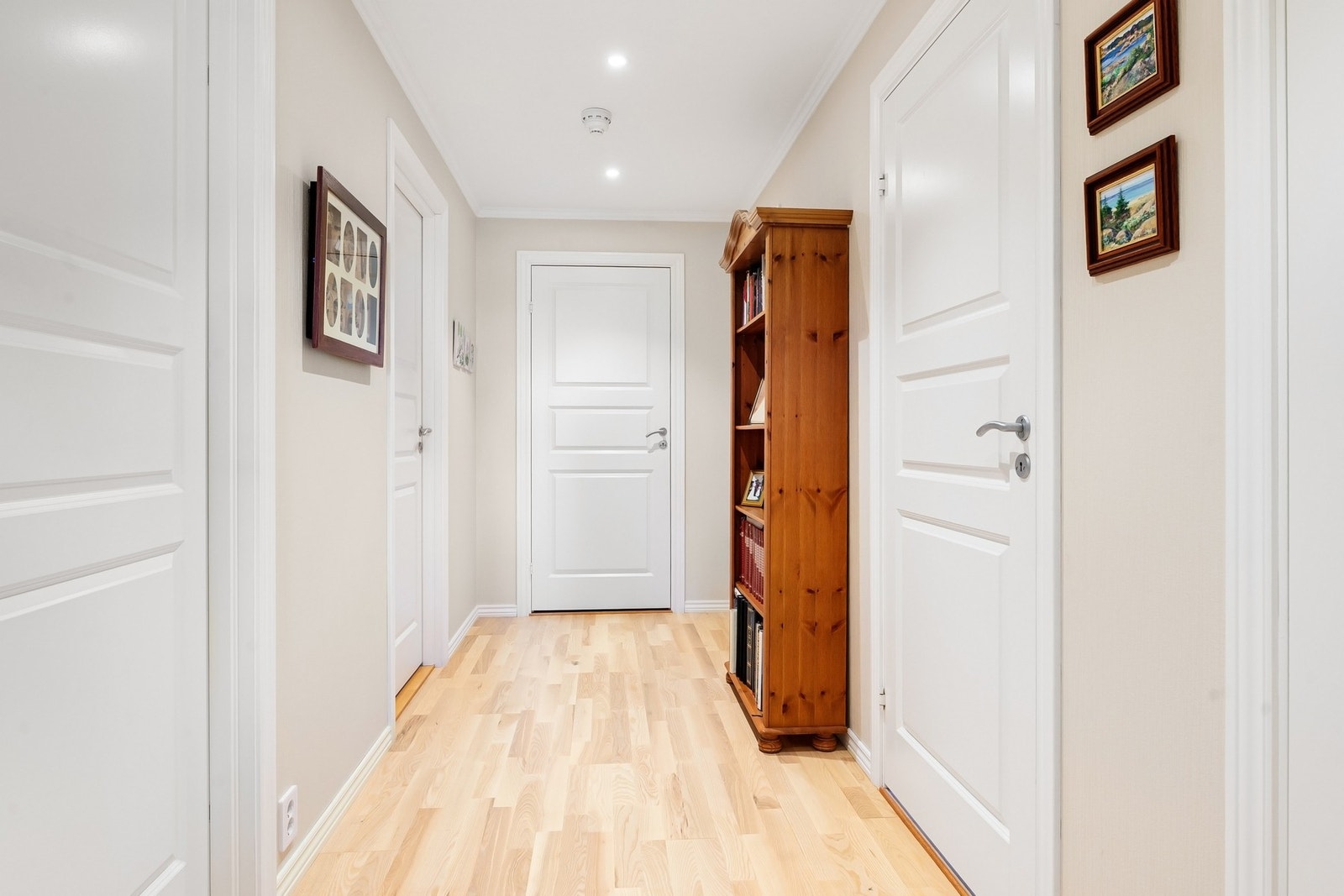 Gang mellom soverommene. Galleribilde