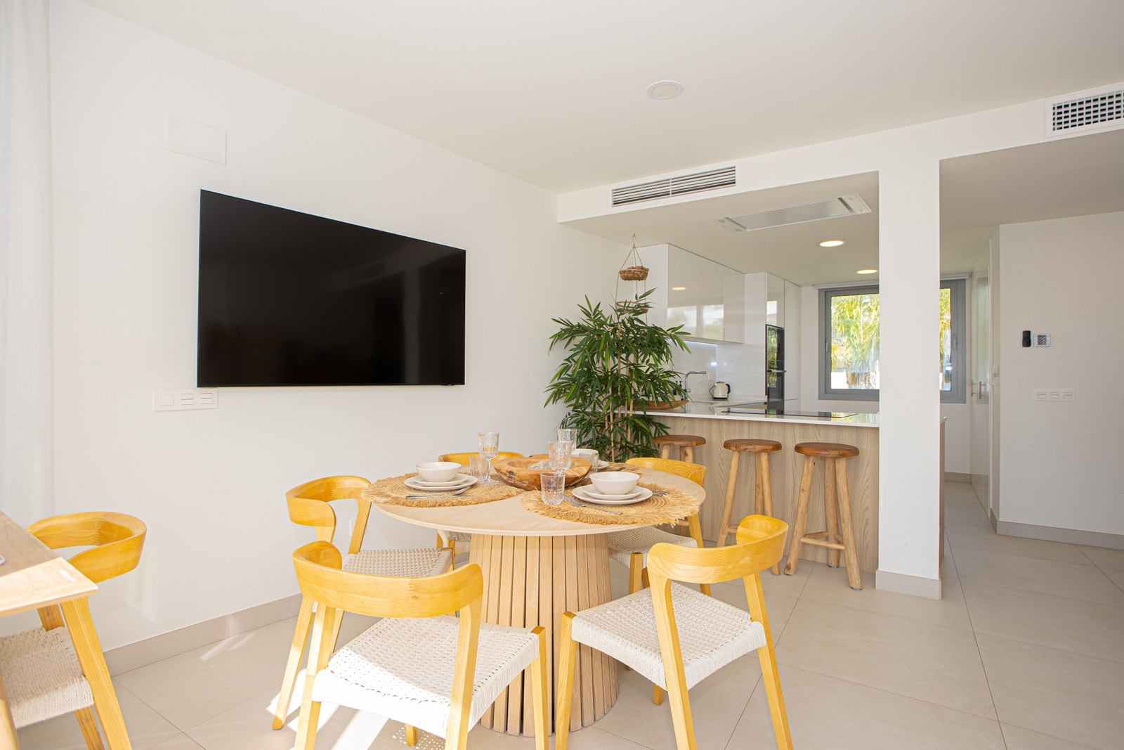 Spiller du golf så ligger denne leiligheten rett ved Calanova golf. Galleribilde