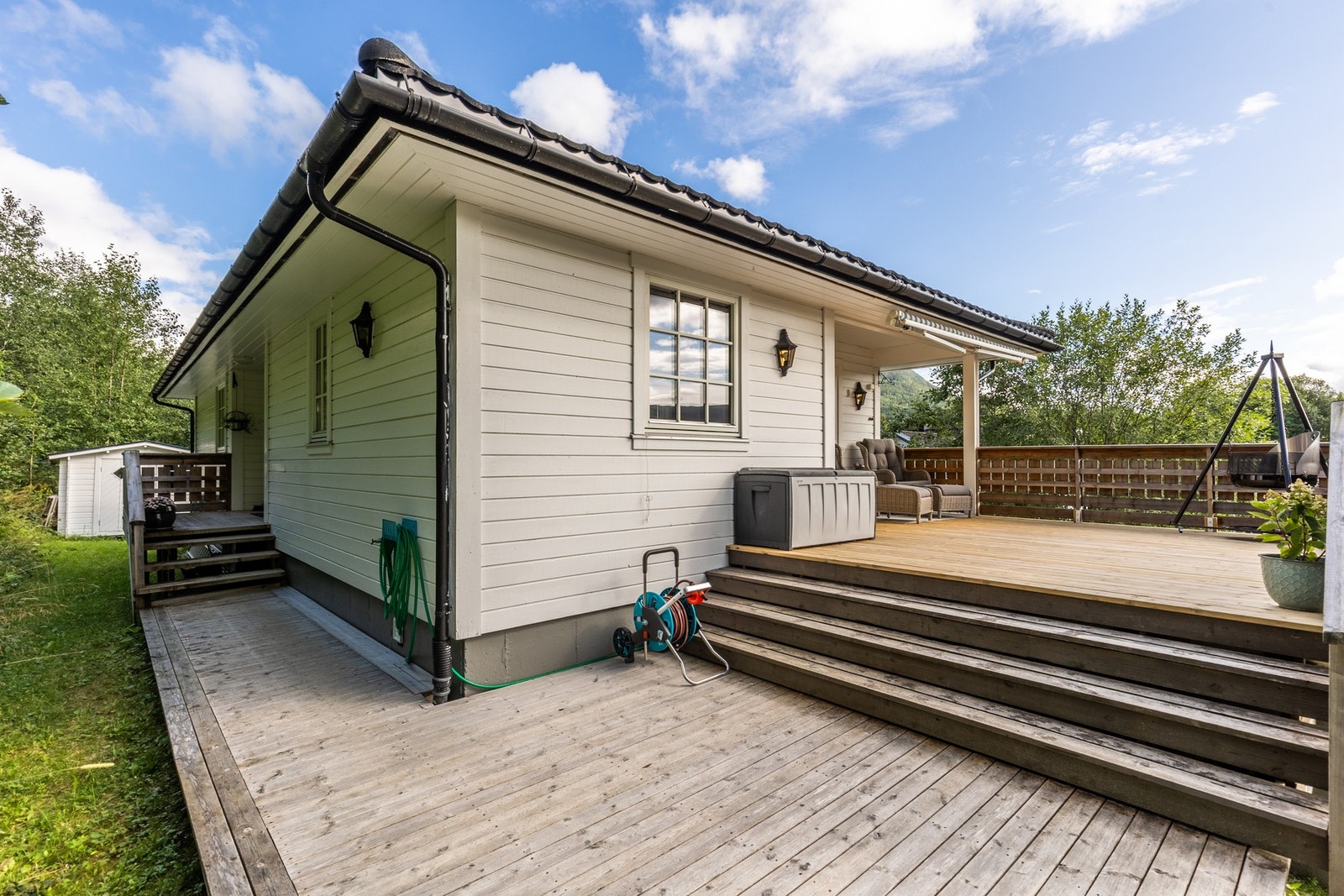 Inngang på baksiden av huset Galleribilde