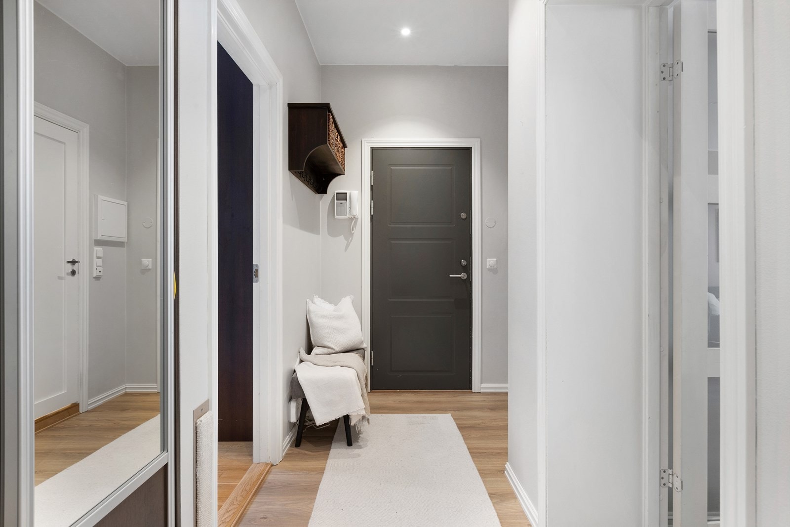 Nye spotter i tak - kjøkken, entre og bad 2020. Galleribilde