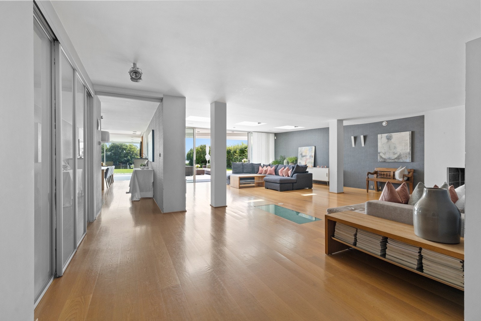 Den åpne løsningen gir et hyggelig førsteinntrykk. Galleribilde