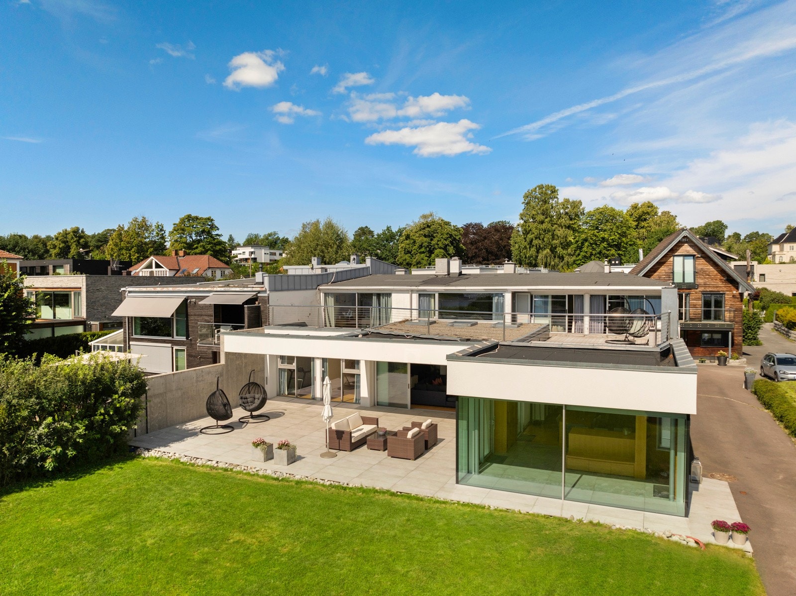 En desigmessig perle som skapt for omgivelsene. Galleribilde