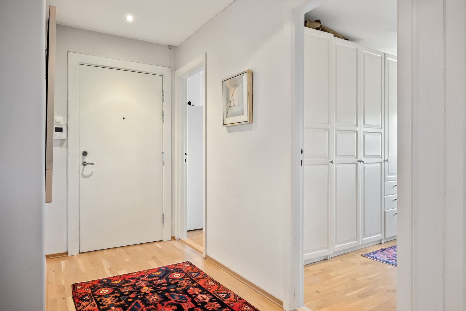 Romslig gang Galleribilde