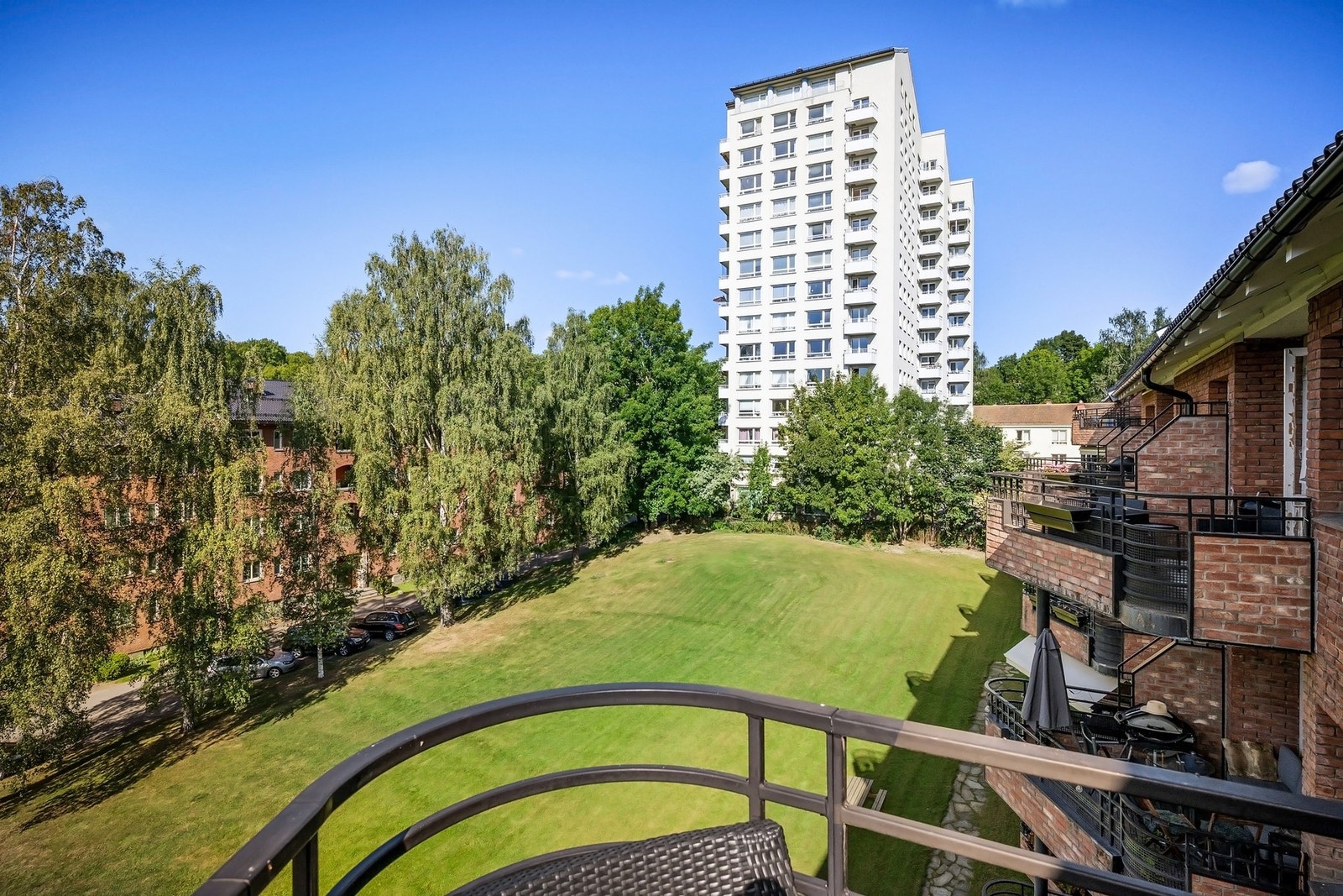 Fritt og åpent utsyn fra balkongen Galleribilde