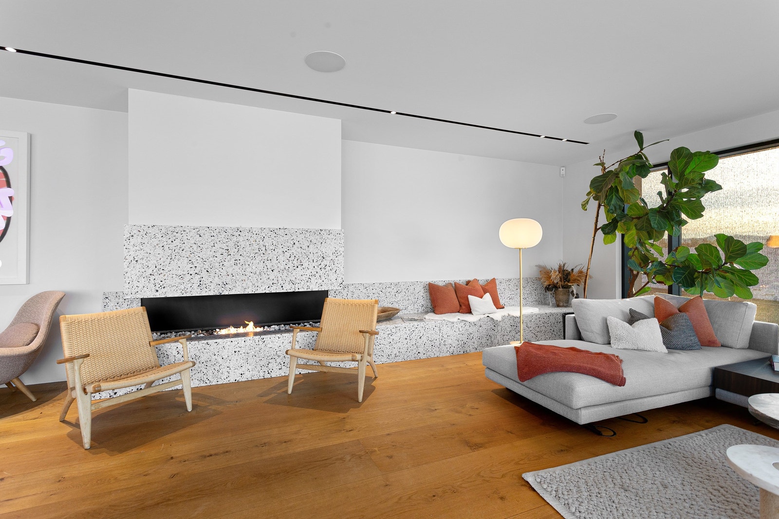 Flott åpen gasspeis langs vegg Galleribilde