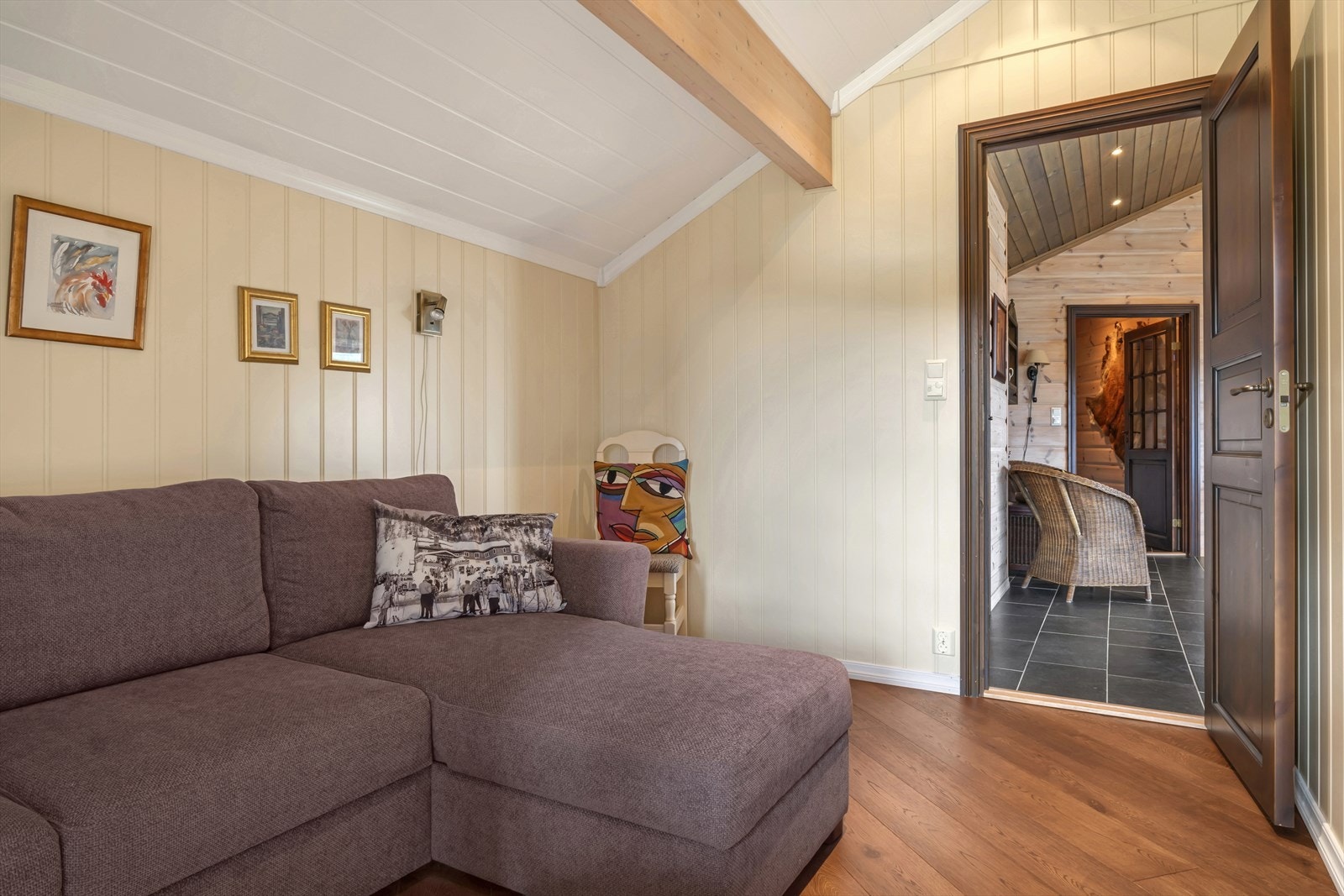 - Tegnet inn som gjesterom/TV-stue på godkjente byggetegninger - Galleribilde