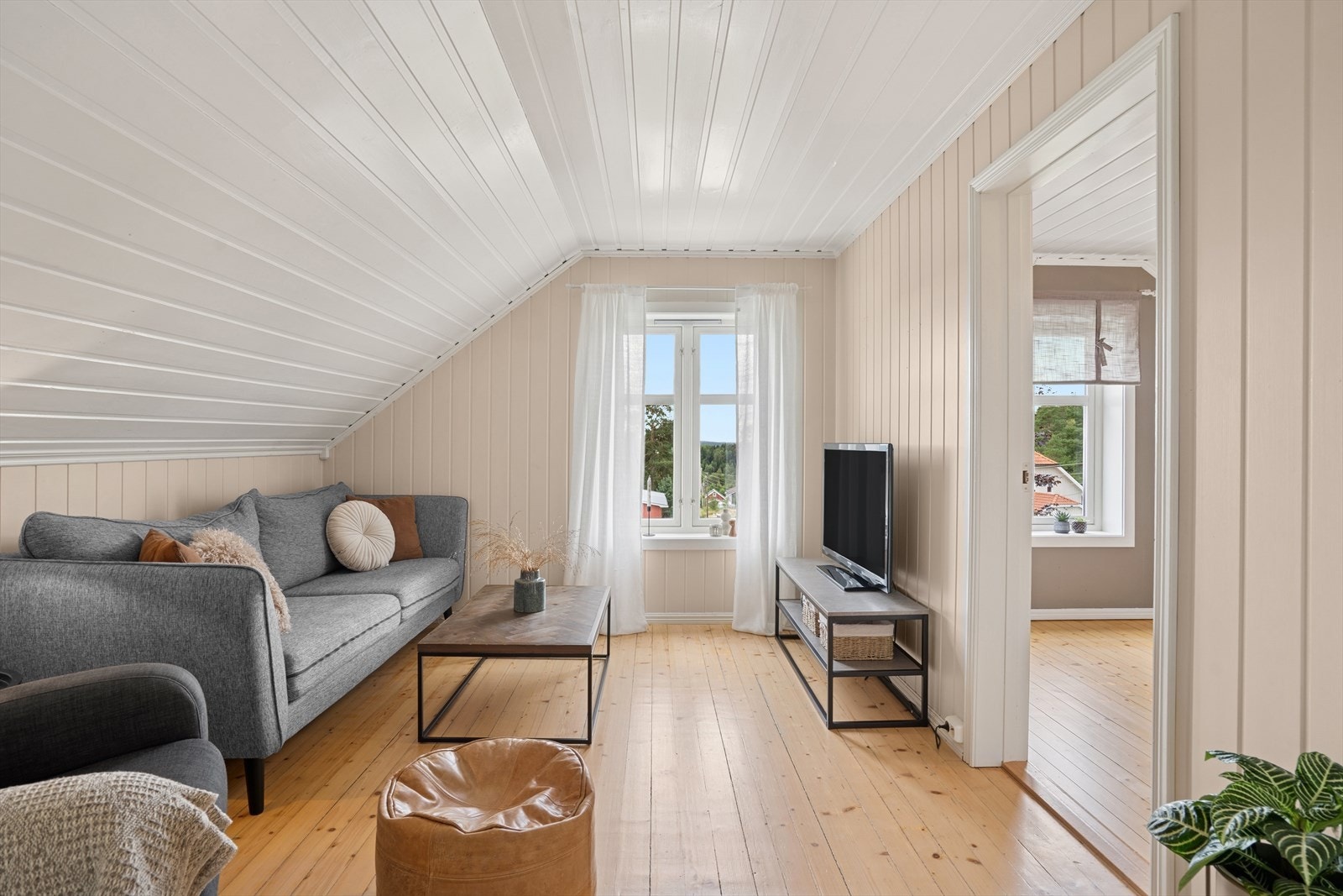 Stue 2. etasje Galleribilde