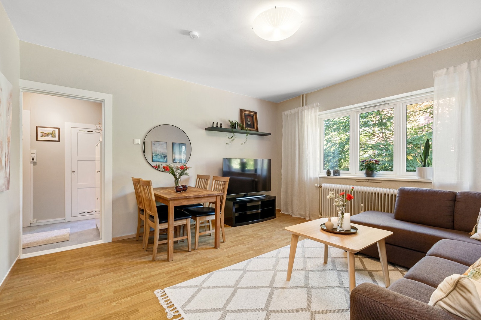 Pen og romslig 2-roms hjørneleilighet, beliggende sentralt og attraktivt til på Sinsen, Galleribilde