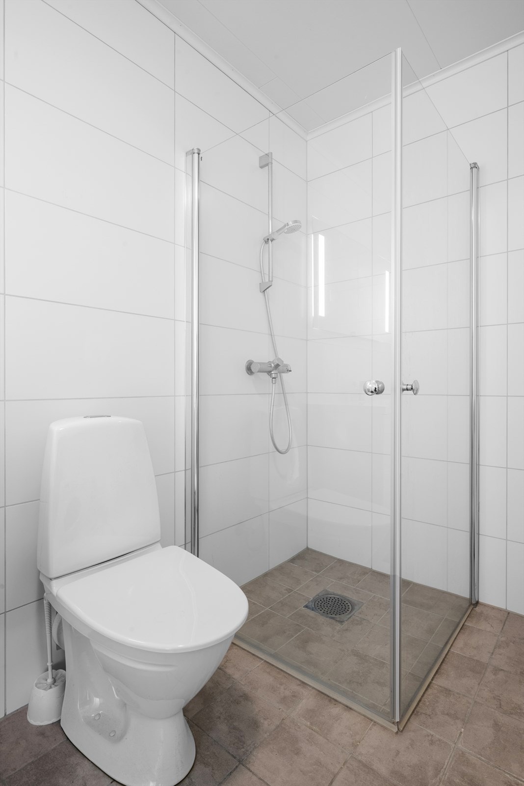 Flis på gulv med varme Galleribilde