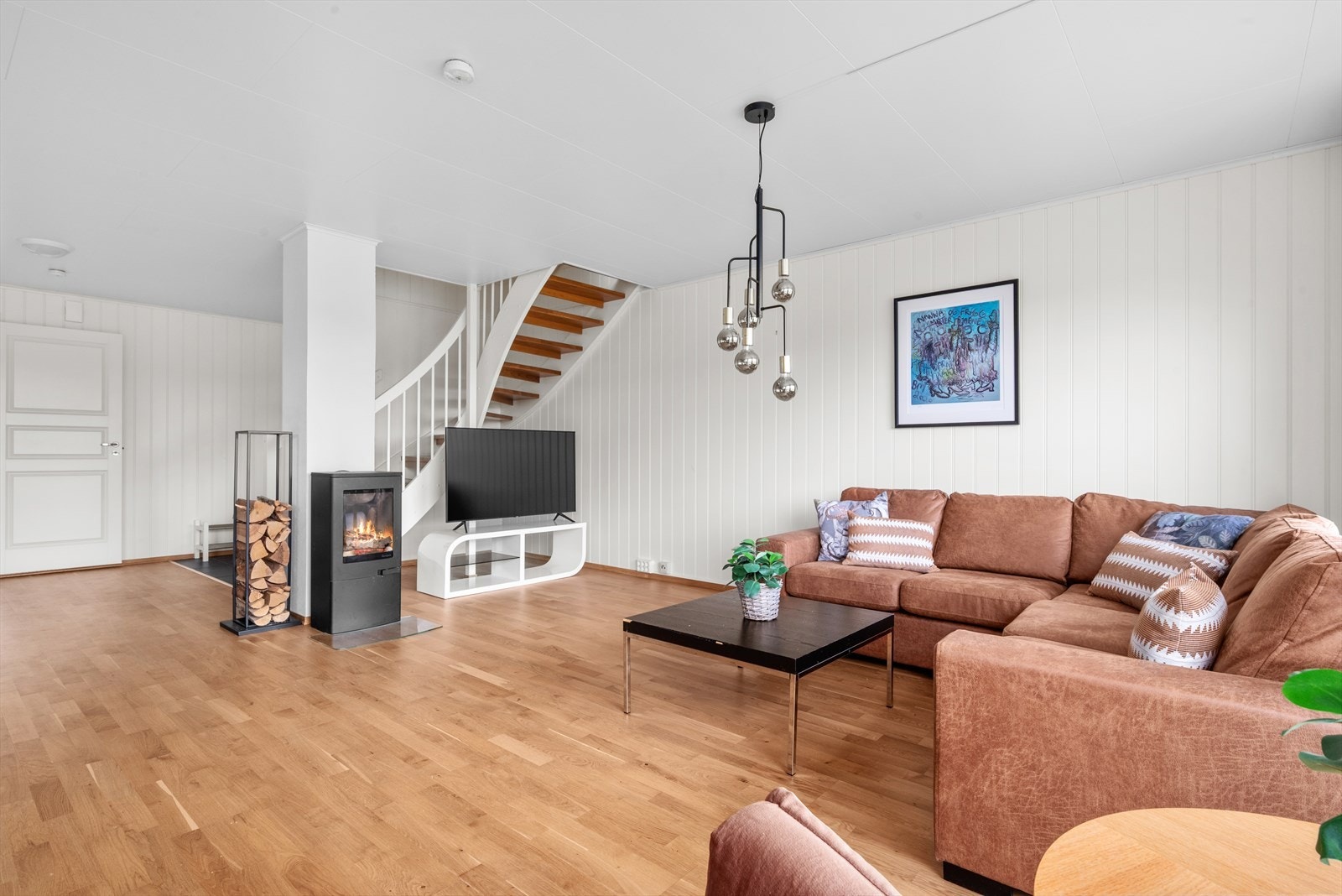 Leiligheten har en meget romslig og god planløsning Galleribilde