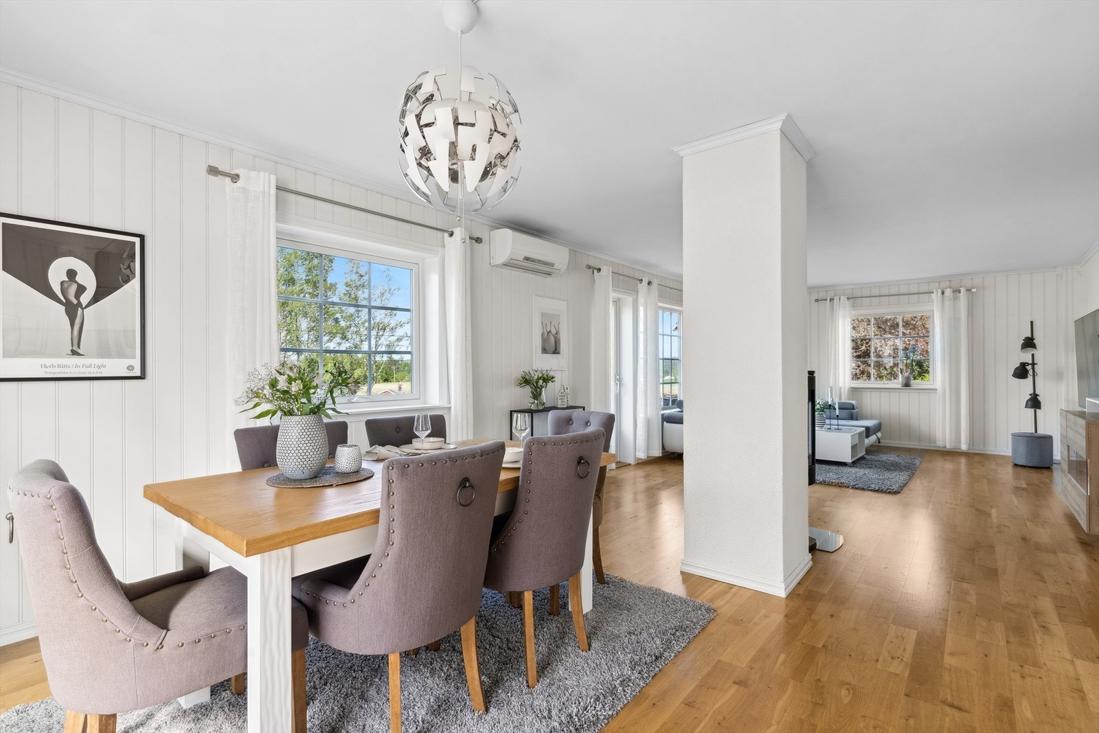 Lys og luftig stue Galleribilde