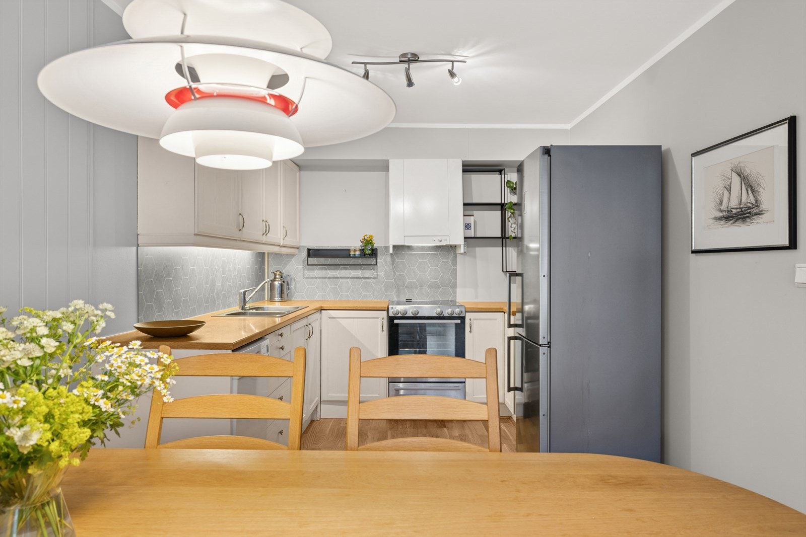 Avtrekk skjer via et mekanisk avtrekksanlegg/Flexit, som sikrer god ventilasjon. Galleribilde