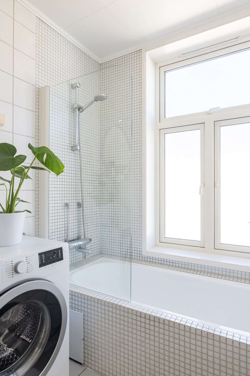 Stort og deilig innebygd badekar! Galleribilde